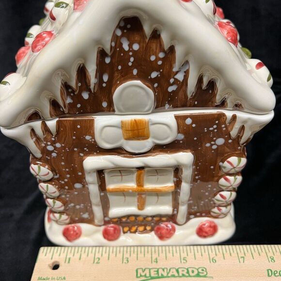 Gingerbread house cookie jar - Picture 3 of 9